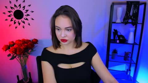 janewyatt online show from 22, 12, 2024