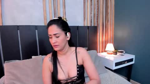 Janne for u online show from 22, 9, 2025