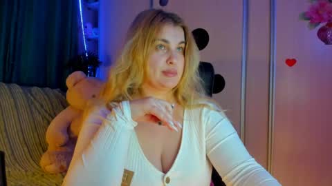 Snapshot of jansylines chatting on 13, 4, 2026 JansyLines online show from 13, 4, 2026