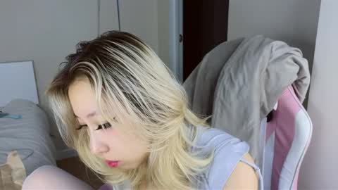 Snapshot of jasmilee chatting on 9, 4, 2026 Jasmine online show from 9, 4, 2026
