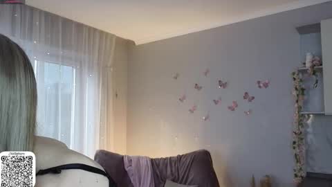 Chloe online show from 3, 3, 2026