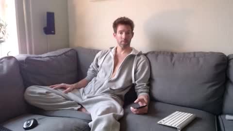 Snapshot of jasonberg29 chatting on 14, 12, 2025 Jason online show from 14, 12, 2025