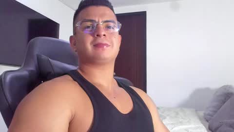 JBrooksXx online show from 8, 2, 2025