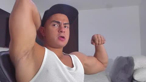 JBrooksXx online show from 9, 3, 2025