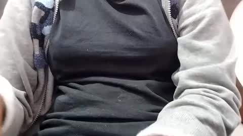 Snapshot of jasspreettt chatting on 4, 3, 2025 jasspreettt online show from 4, 3, 2025