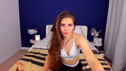 Jessy Raspberry online show from 5, 2, 2025