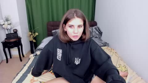 Jessy Raspberry online show from 26, 2, 2025