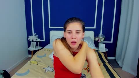 Jessy Raspberry online show from 4, 3, 2025