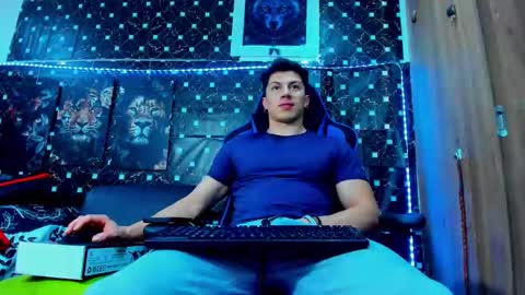 Javier online show from 8, 10, 2025