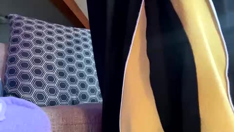 Snapshot of jawssharkparty chatting on 5, 2, 2025 Jaws online show from 5, 2, 2025