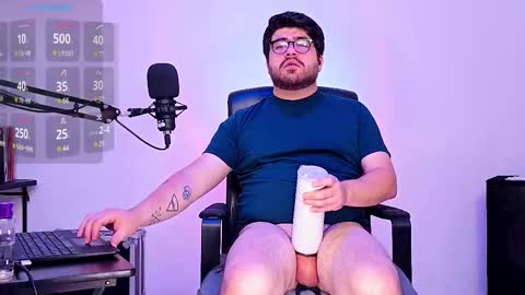 Snapshot of jax_luna chatting on 11, 3, 2025 Jax Luna online show from 11, 3, 2025