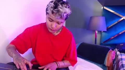 Snapshot of jaxwolf_ chatting on 7, 1, 2026 JAX online show from 7, 1, 2026