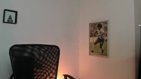 Jay Alvarrez online show from 16, 2, 2025