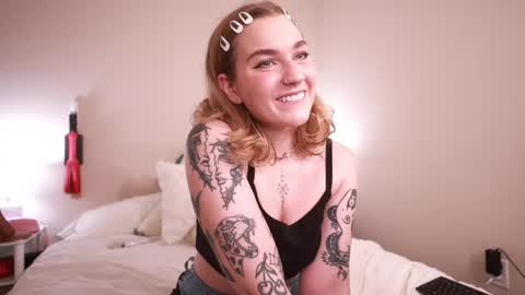 Snapshot of jaybbgirl chatting on 25, 5, 2026 Jay online show from 25, 5, 2026