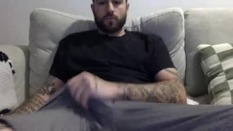 Snapshot of jayg333 chatting on 23, 11, 2025 jayg333 online show from 23, 11, 2025