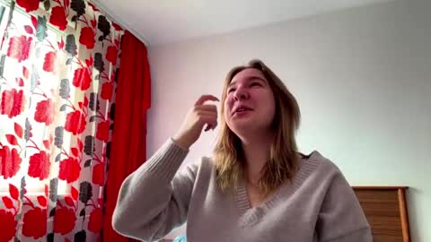 Snapshot of jaymiefeighner chatting on 10, 4, 2026 Mia online show from 10, 4, 2026