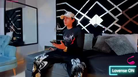 Snapshot of jaytaylorr chatting on 22, 5, 2026 Jay Taylor online show from 22, 5, 2026