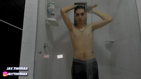 Snapshot of jaythomax chatting on 2, 12, 2024 jaythomax online show from 2, 12, 2024