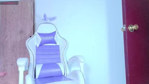 jazmin  online show from 6, 10, 2025