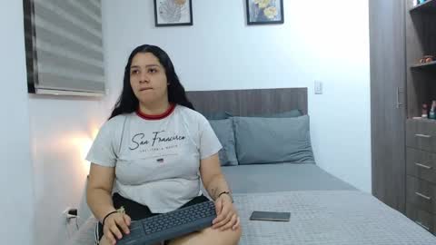 Snapshot of jazmin_dharius chatting on 20, 5, 2026 Jazmin and Scarlett online show from 20, 5, 2026