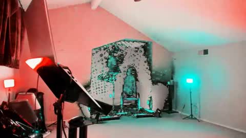 Snapshot of jdineuless chatting on 14, 2, 2025 JDinEuless online show from 14, 2, 2025