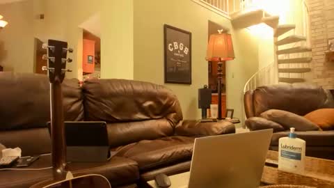 Snapshot of jdineuless chatting on 16, 11, 2025 JDinEuless online show from 16, 11, 2025