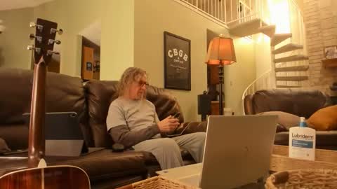 Snapshot of jdineuless chatting on 11, 1, 2026 JDinEuless online show from 11, 1, 2026