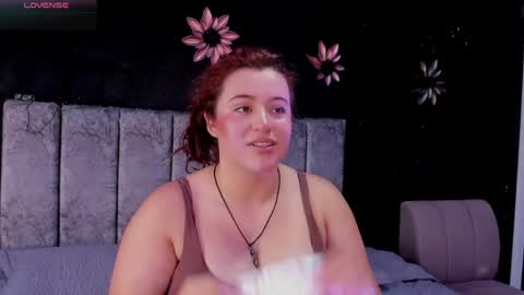 Snapshot of jeannewilliams_ chatting on 25, 4, 2026 Jeanne Williams online show from 25, 4, 2026
