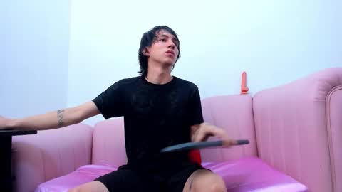 Snapshot of jeanram18 chatting on 2, 12, 2025 JEAN online show from 2, 12, 2025