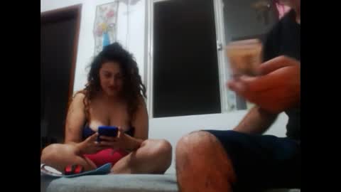 Snapshot of jeans_and_emma chatting on 12, 9, 2025 jeans_and_emma online show from 12, 9, 2025