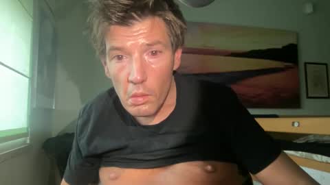 jeanslov online show from 19, 1, 2025