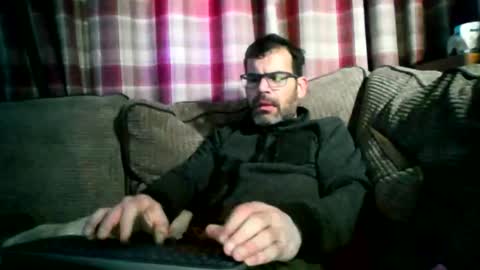 Snapshot of jediknight2 chatting on 22, 12, 2025 Matt online show from 22, 12, 2025