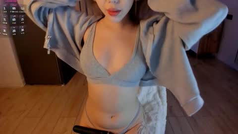 Snapshot of jee__son chatting on 23, 12, 2025 jee__son online show from 23, 12, 2025