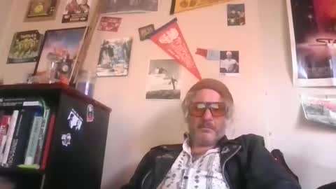 Snapshot of jeepster9 chatting on 3, 4, 2026 jeepster9 online show from 3, 4, 2026
