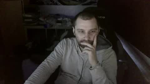 Snapshot of jeetzys chatting on 26, 3, 2026 you may know me lol online show from 26, 3, 2026