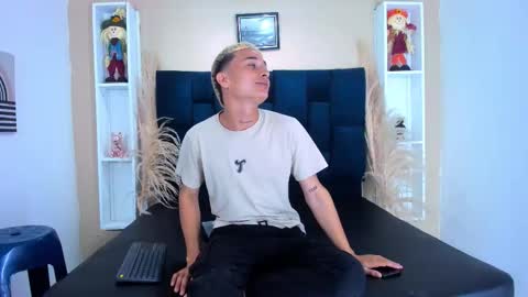 Snapshot of jeic_18 chatting on 6, 11, 2025 jeic 18 online show from 6, 11, 2025