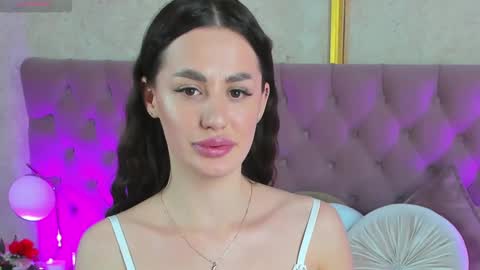 Jelisse online show from 2, 2, 2025