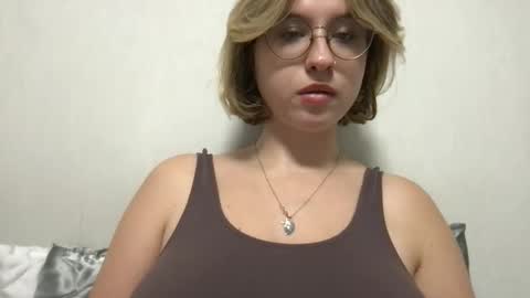 Snapshot of jelly_gum chatting on 26, 9, 2025 Inna online show from 26, 9, 2025