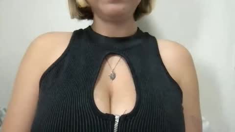 Snapshot of jelly_gum chatting on 2, 10, 2025 Inna online show from 2, 10, 2025