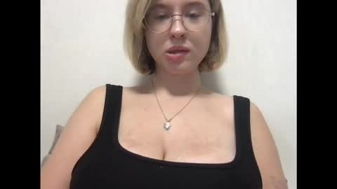 Snapshot of jelly_gum chatting on 24, 10, 2025 Inna online show from 24, 10, 2025