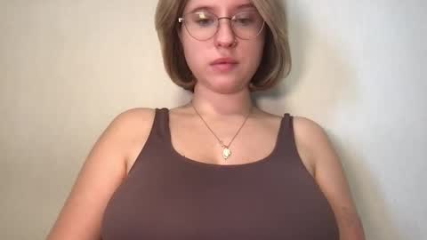 Snapshot of jelly_gum chatting on 29, 10, 2025 Inna online show from 29, 10, 2025