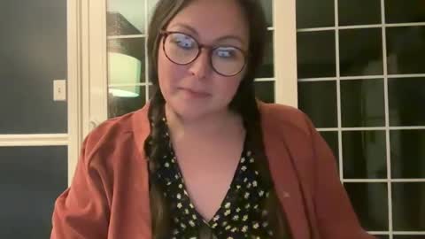 Snapshot of jellybeanin chatting on 6, 1, 2025 Jelli online show from 6, 1, 2025