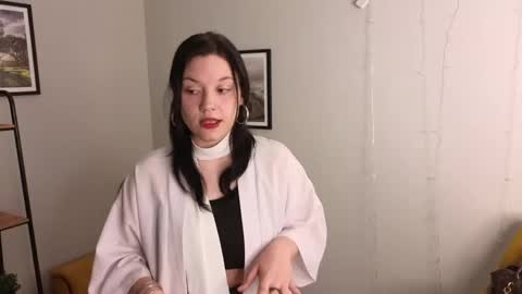 Snapshot of jen_gard chatting on 29, 5, 2026 Miya online show from 29, 5, 2026