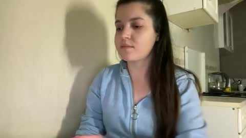 Jen Heloise online show from 11, 11, 2025