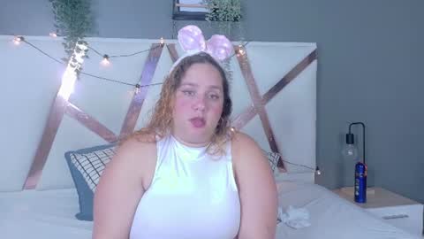 Snapshot of jenacooper__ chatting on 23, 6, 2026 Jena online show from 23, 6, 2026