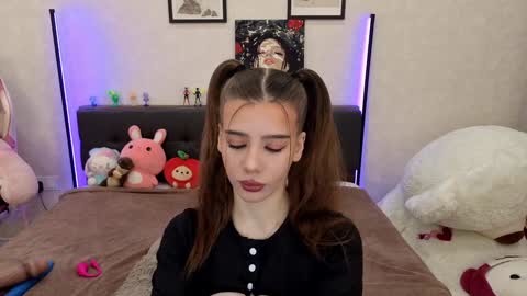 Snapshot of jenie_fire chatting on 5, 10, 2025 Dolly online show from 5, 10, 2025