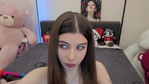 Snapshot of jenie_fire chatting on 2, 12, 2025 Dolly online show from 2, 12, 2025