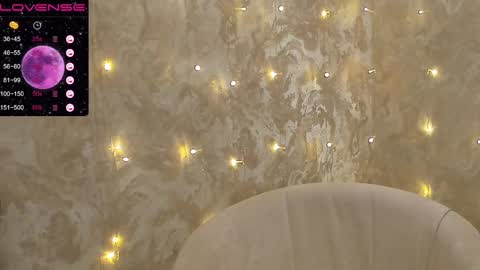 Snapshot of jeniferji chatting on 5, 3, 2025 EvaSileZ online show from 5, 3, 2025