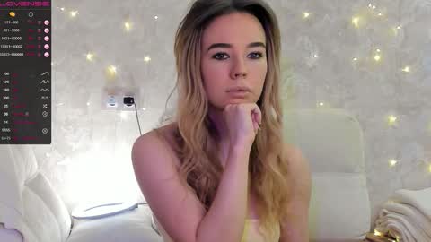 Snapshot of jeniferji chatting on 19, 9, 2025 EvaSileZ online show from 19, 9, 2025