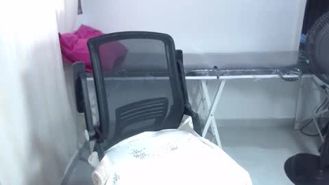 Snapshot of jenifersexy69 chatting on 27, 4, 2026 jenifer online show from 27, 4, 2026